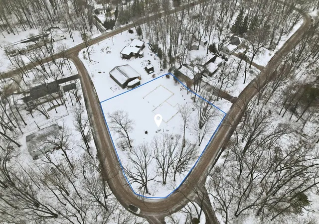 4th image of 4081 Captains Dr, Caseville, MI 48725 | MLS# 20261000666