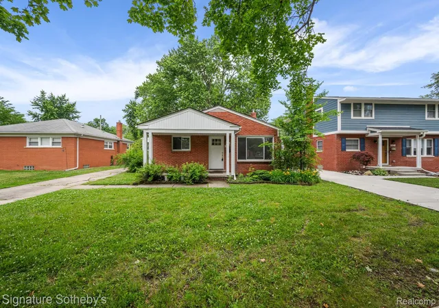 Photo 1 of Sale Pending at 3626 Hillside Dr, Royal Oak, MI 48073 | MLS# 20261000745 | Listing updated on 2026-07-07