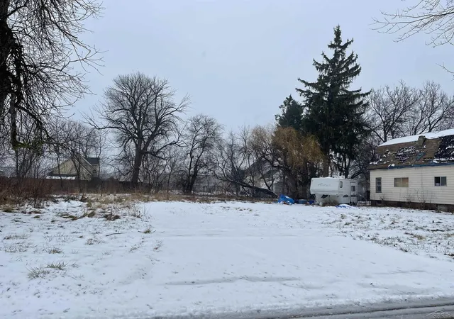 Photo 3 of Land for sale at 1339 Mott St, Saginaw, MI 48601 | MLS# 61050196956 | Listing updated on 2026-08-03