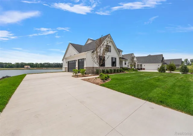 Photo 2 of Single family home for sale at 2691 Crystal Lake Dr, Commerce Township, MI 48382 | MLS# 20261000976 | Listing updated on 2026-09-09