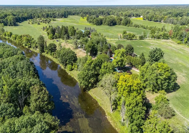 2nd image of 456/458 E Chippewa River Rd, Homer Township Midland, MI 48640 | MLS# 61050197020