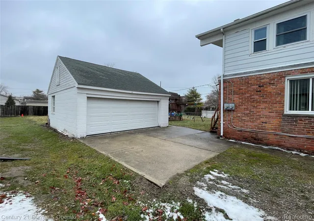 5th image of 23443 Donaldson St, Clinton Township, MI 48035 | MLS# 20261001143