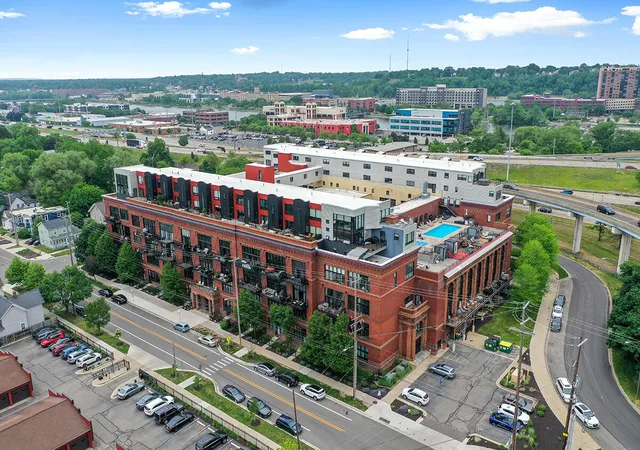 Homes for sale in Grand Rapids, MI | 600 Broadway Avenue, Grand Rapids, MI 49504 | Houzeo