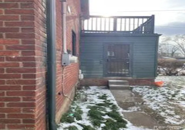4th image of 16595 Kentfield St, Detroit, MI 48219 | MLS# 20261001363