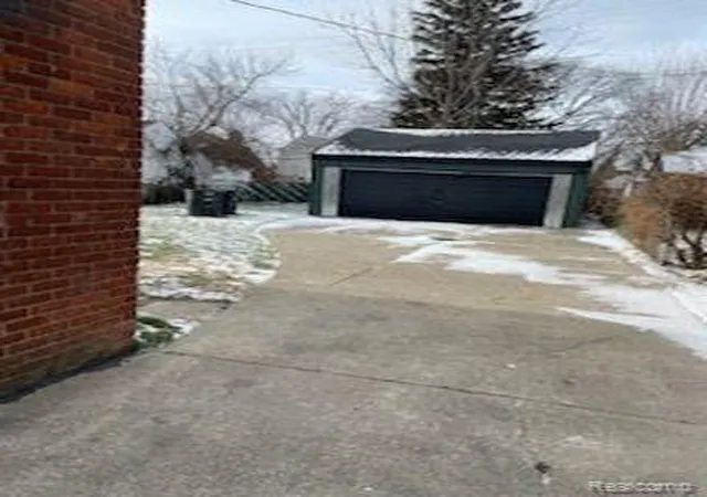5th image of 16595 Kentfield St, Detroit, MI 48219 | MLS# 20261001363