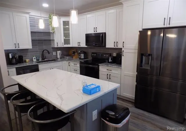 2nd image of 36225 Dominion Cir, Sterling Heights, MI 48310 | MLS# 20261001510