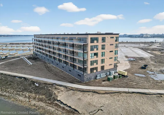 2nd image of 901 Adelaide Cir #602, Muskegon, MI 49441 | MLS# 20261001556