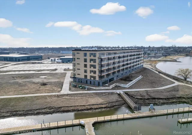 3rd image of 901 Adelaide Cir #601, Muskegon, MI 49441 | MLS# 20261001562