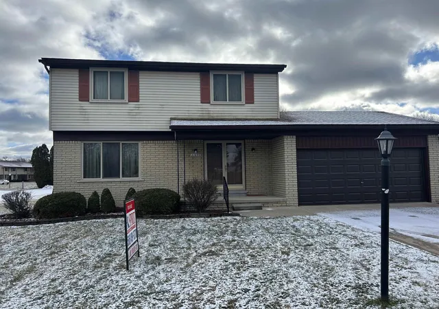 Photo 1 of Condominium at 31690 Joann Dr, Chesterfield, MI 48047 | MLS# 58050197346 | | Sold on 2026-02-09