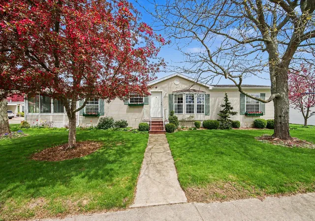 1st image of 1330 Windridge Ln, Fremont, MI 49412 | MLS# 72026001656