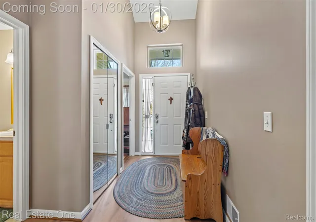 Listing Photo 5 - Condo for sale in building located at 5481 Greenway Dr, Wayne, MI 48183 - Unit #79