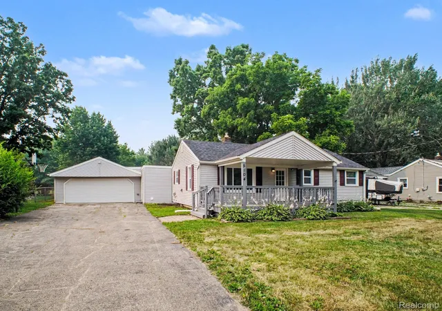 4th image of 5104 Esta Dr, Flint, MI 48506 | MLS# 20261003314