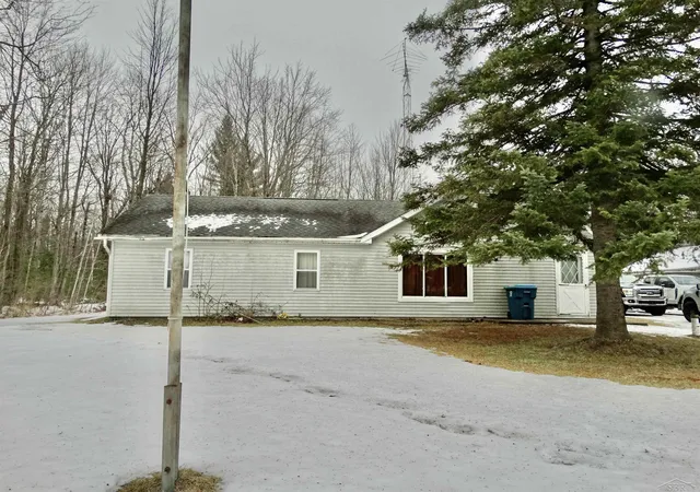 Homes for sale in Arenac Township Arenac, MI | 837 W Jose Rd, Arenac Township Arenac, MI 48766 | MLS# 61050197678