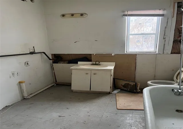 8th image of 1480 Shipherd St, Detroit, MI 48214 | MLS# 20261003463