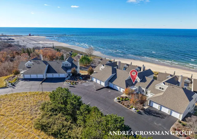 Listing Photo 2 - Condo for sale in building located at 741 Spyglass Hl, Holland, MI 49424 - Unit #