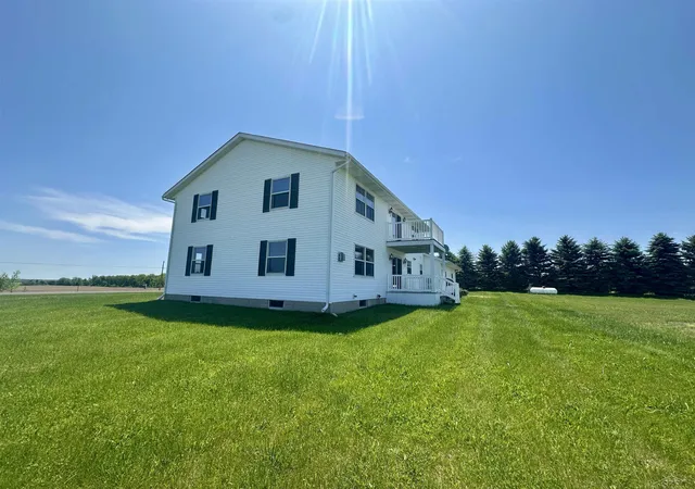 Photo 4 of Single family home for sale at 2649 Colwood Rd, Caro, MI 48723 | MLS# 61050197740 | Listing updated on 2026-07-15