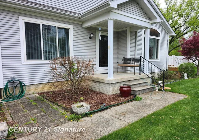 Photo 1 of Sale Pending at 241 Aberdeen Ct, Flushing, MI 48433 | MLS# 5050197761 | Listing updated on 2026-07-19