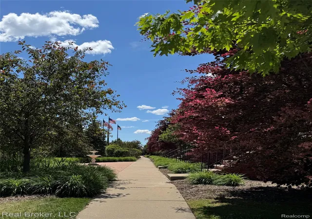 Photo 3 of Condo for sale at 1546 Devon Ln, Troy, MI 48084 | MLS# 20261003916 | Listing updated on 2026-07-28
