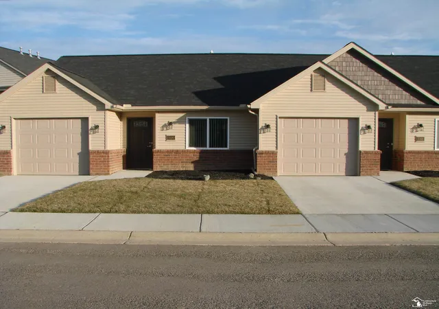 1st image of 4103 Rosalia Dr, Monroe, MI 48161 | MLS# 57050197896