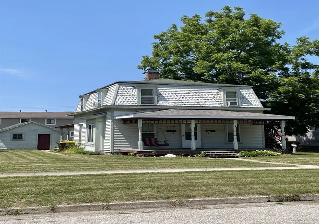 Photo 1 of Multi family home for sale at 628 Oak, Mount Pleasant, MI 48858 | MLS# 79080064959 | Listing updated on 2026-07-19