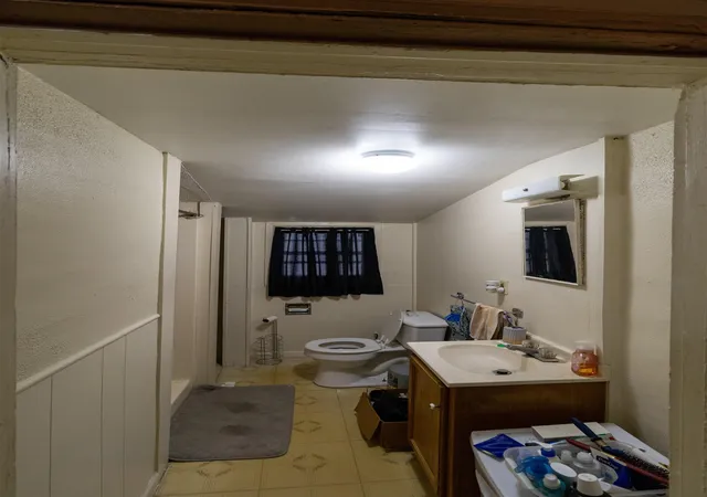 Listing Photo 5 - Condo for sale in building located at 628 Oak, Mount Pleasant, MI 48858