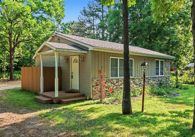 Photo 1 of Sale Pending at 4115 E Kirby Rd, Battle Creek, MI 49017 | MLS# 66026002450 | Listing updated on 2026-08-25