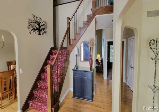 Photo 4 of Single family home for sale at 768 Shrewsbury Dr, Clarkston, MI 48348 | MLS# 20261004328 | Listing updated on 2026-07-06