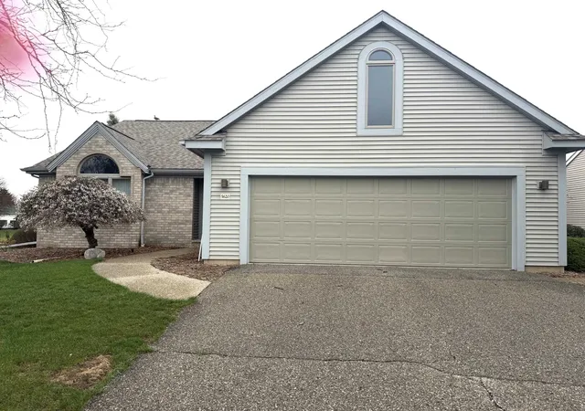 1st image of 5620 W Spring Knoll Dr, Bay City, MI 48706 | MLS# 79080064973