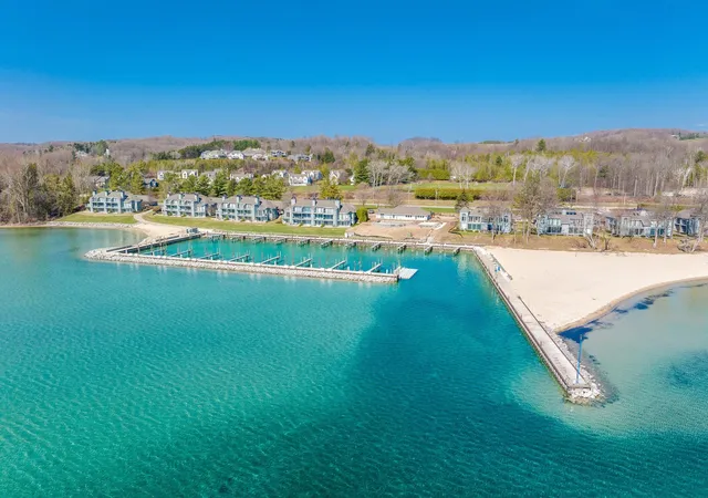 2nd image of 762 N Waypoint Cir, Suttons Bay Township Leelanau, MI 49682 | MLS# 78080065008