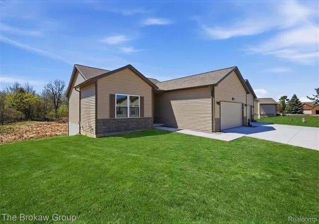 2nd image of 3365 Meadowridge Ct, Richfield Township Genesee, MI 48423 | MLS# 20261005396
