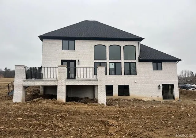 Photo 3 of Single family home for sale at 01 Bur Oak Ln, Oakland, MI 48363 | MLS# 20261005738 | Listing updated on 2026-07-20