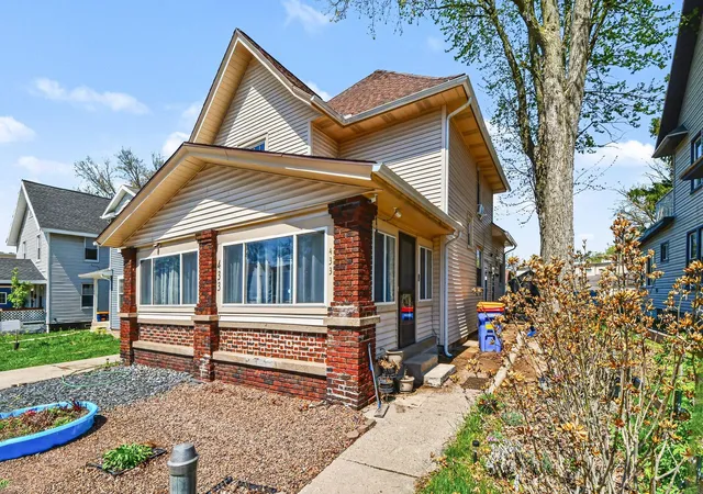 Homes for sale in Grand Rapids City Kent, MI | 433 Adams St Se, Grand Rapids City Kent, MI 49507 | MLS# 65026003500