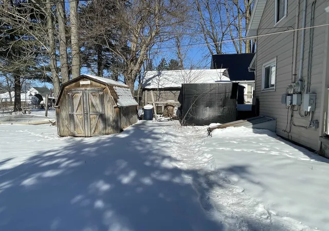 23rd image of 242 S East St, Vassar City Tuscola, MI 48768 | MLS# 5050198511