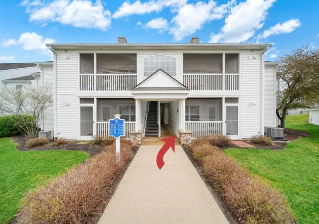 Homes for sale in Ann Arbor, MI | 2738 S Knightsbridge Cir, Ann Arbor, MI 48105 | MLS# 55026003597