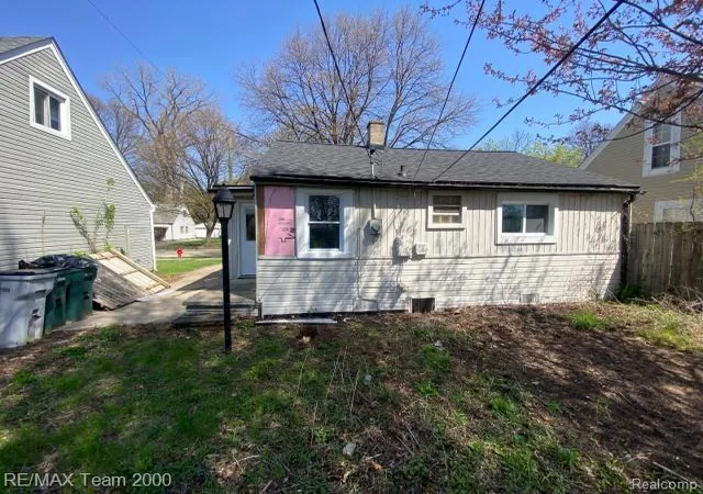 Photo 2 of Single family home for sale at 1236 E Evelyn Ave, Hazel Park, MI 48030 | MLS# 20261006216 | Listing updated on 2026-08-25