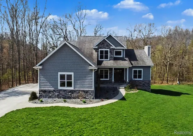 Homes for sale in Fenton Charter Township Genesee, MI | 1281 Victoria Ln, Fenton Charter Township Genesee, MI 48430 | MLS# 20261006258