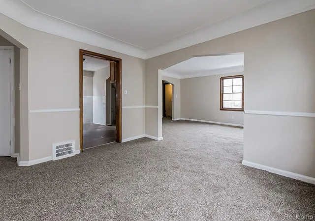Photo 4 of Single family home for sale at 18242 Mendota St, Detroit, MI 48221 | MLS# 20261006570 | Listing updated on 2026-09-15