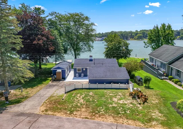 3rd image of 181 Dons Dr, Quincy, MI 49082 | MLS# 53026003832