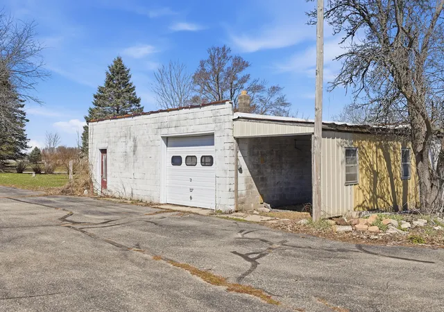 4th image of 16480 16 Mile Rd, Big Rapids, MI 49307 | MLS# 72026003853