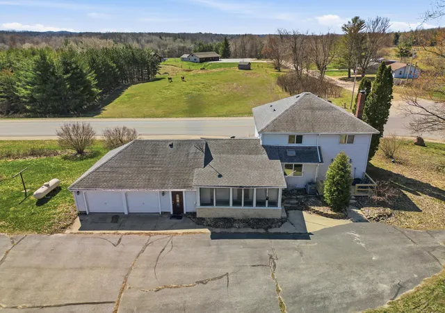 5th image of 16480 16 Mile Rd, Big Rapids, MI 49307 | MLS# 72026003853