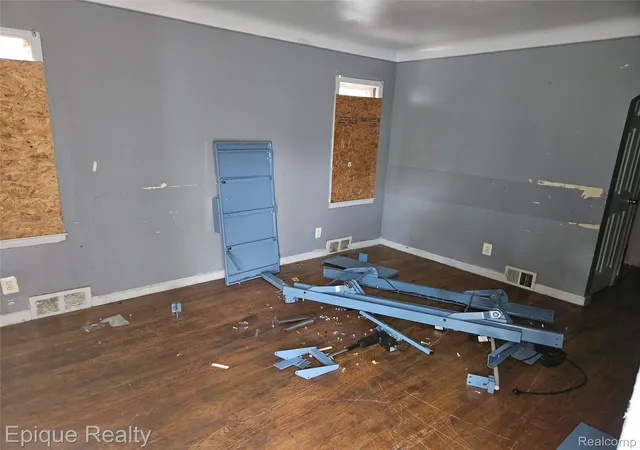 3rd image of 6166 Farmbrook St, Detroit, MI 48224 | MLS# 20261006953