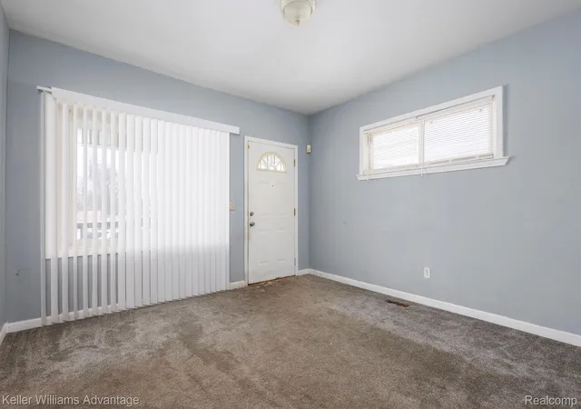 Homes for sale in Hamtramck, MI | 11727 Dyar St, Hamtramck, MI 48212 | MLS# 20261007050