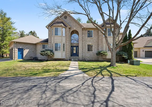 1st image of 20400 Robinway Dr, Clinton Township, MI 48036 | MLS# 20261007190