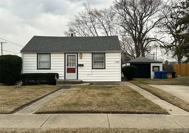 Photo 2 of Single family home for sale at 11520 Young Ave, Warren, MI 48089 | MLS# 20261007247 | Listing updated on 2026-07-27