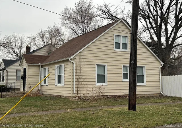 Photo 3 of Single family home for sale at 19775 Kingsville St, Harper Woods, MI 48225 | MLS# 20261007257 | Listing updated on 2026-07-29