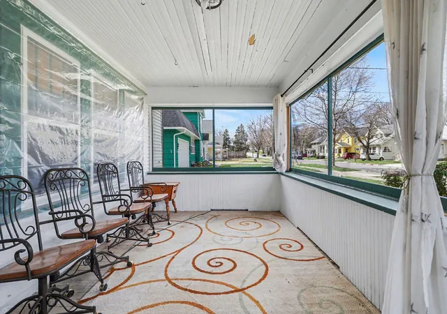 Photo 3 of Single family home for sale at 709 Griswold St, Jackson, MI 49203 | MLS# 62026004061 | Listing updated on 2026-09-28