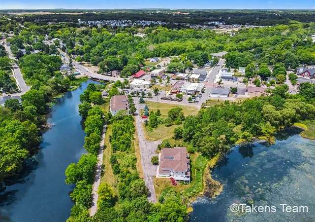 36th image of 189 Mill Pond Dr #7, Middleville, MI 49333 | MLS# 65026004068