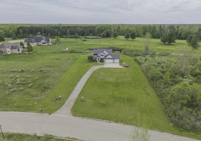 Photo 3 of Single family home for sale at 6702 Links Dr, Mount Pleasant, MI 48858 | MLS# 79080065227 | Listing updated on 2026-06-22
