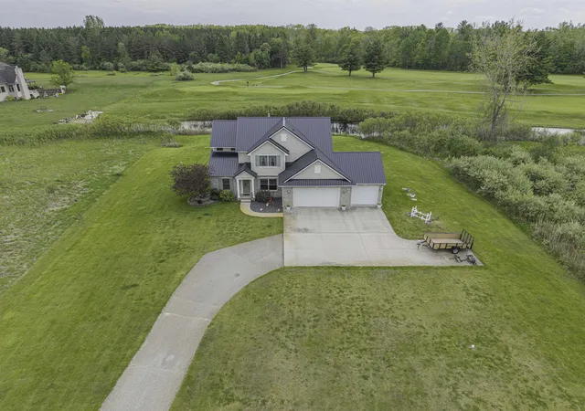 Photo 4 of Single family home for sale at 6702 Links Dr, Mount Pleasant, MI 48858 | MLS# 79080065227 | Listing updated on 2026-06-22