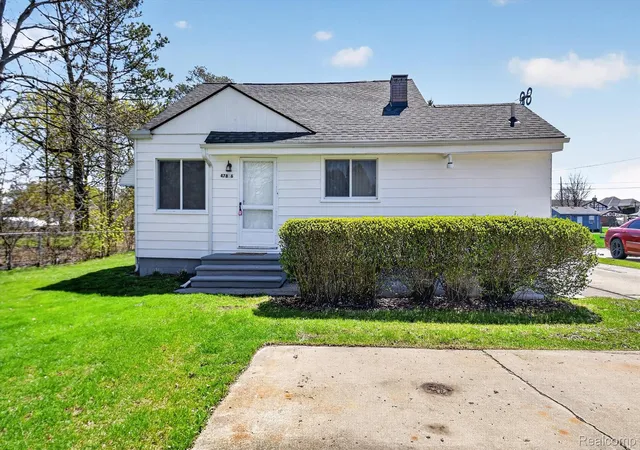 Photo 1 of Single family home for sale at 47816 Jefferson Ave, Chesterfield, MI 48047 | MLS# 20261007600 | Listing updated on 2026-09-18
